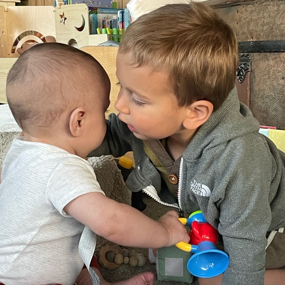 I love offers. Put 2 or more items in a bundle for a 15% discount. - Picture 3 of 4